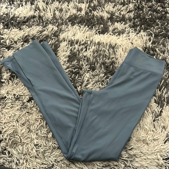 Fabletics Powersoft Leggings - Teal - Picture 1 of 5